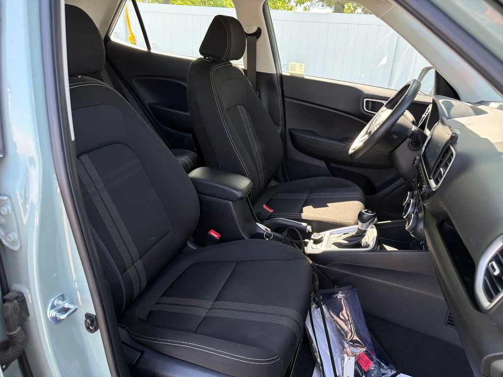 Used 2025 Mirage Green Hyundai SEL image 31