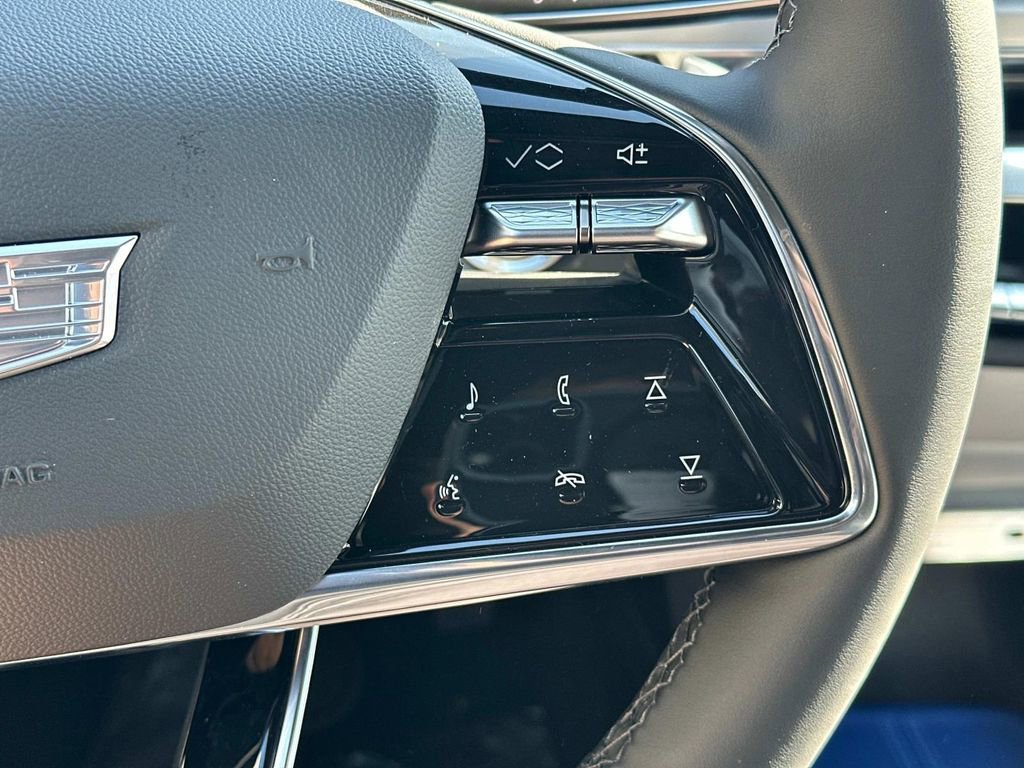 2025 Cadillac LYRIQ Luxury 1 - Photo 14