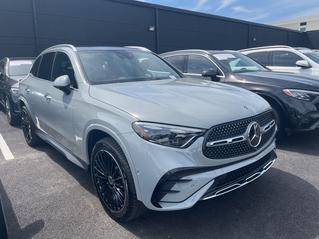 Used 2026 MANUFAKTUR Alpine Grey Mercedes-Benz GLC 300 image 4