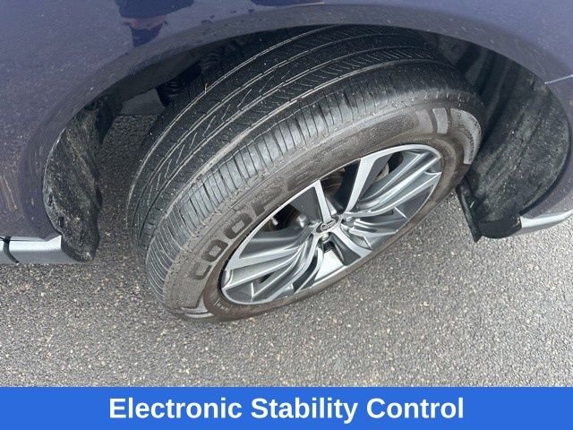 Used 2024  Toyota LE image 11