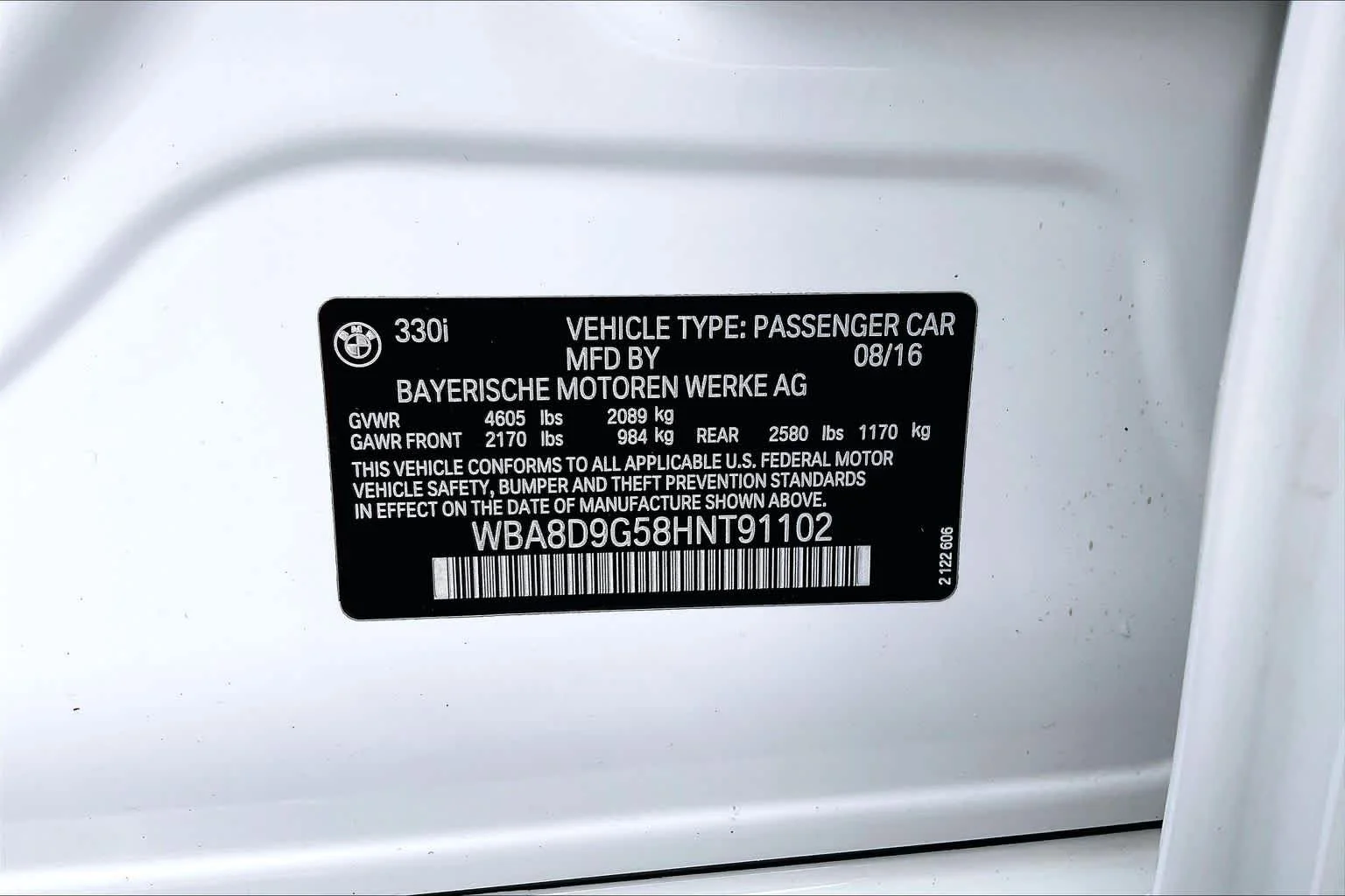 Used 2017 Alpine White BMW 330i xDrive image 38
