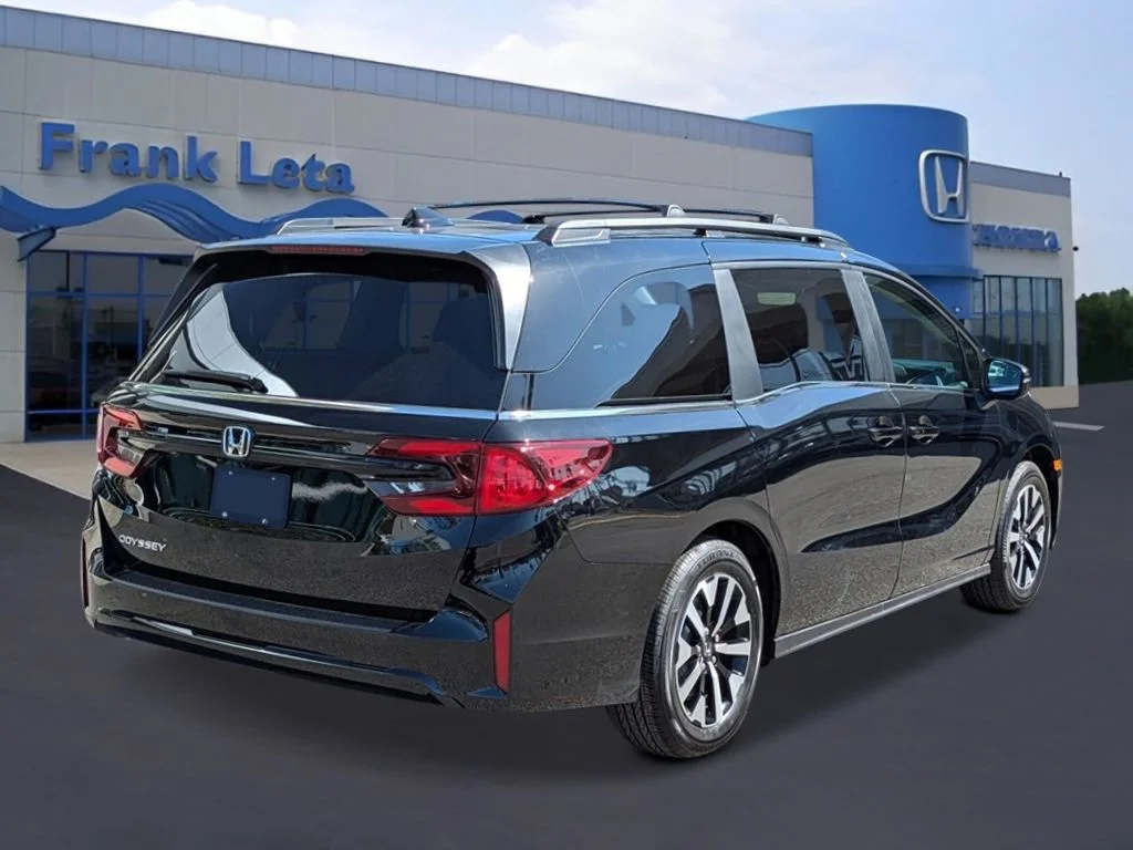 New 2026 Crystal Black Pearl Honda EX-L image 4
