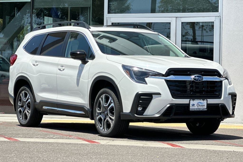 New 2026 CRYSTAL WHITE PEARL Subaru Limited 7-Passenger image 2