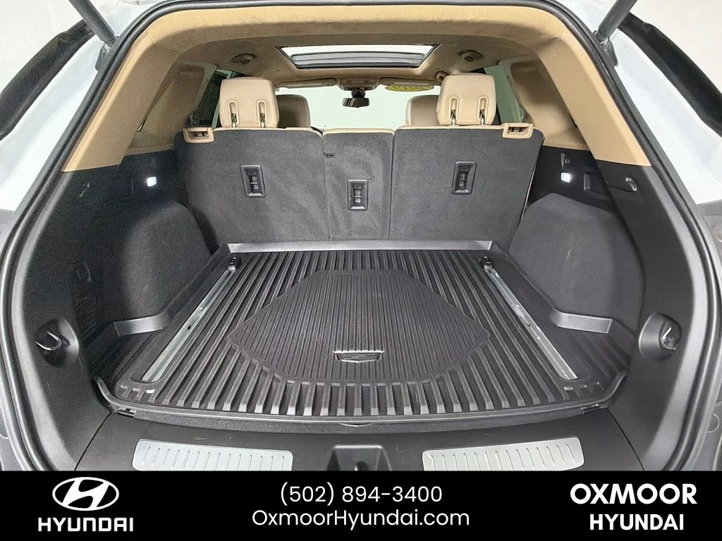 Used 2019 Crystal White Tricoat Cadillac Platinum AWD image 28