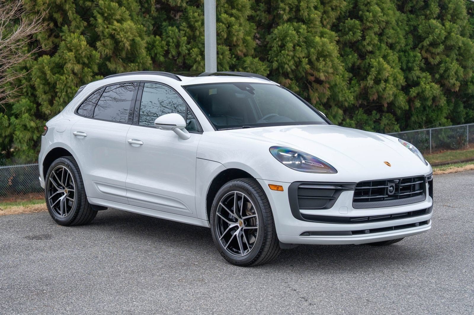 Used 2025 White Porsche Base image 10