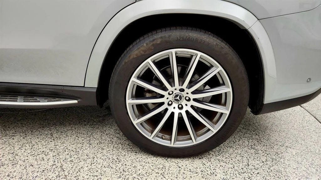Used 2024 MANUFAKTUR Alpine Grey Mercedes-Benz GLS 580 4MATIC® SUV, Pinnacle w/ Executive Rear Seat Package Plus image 9