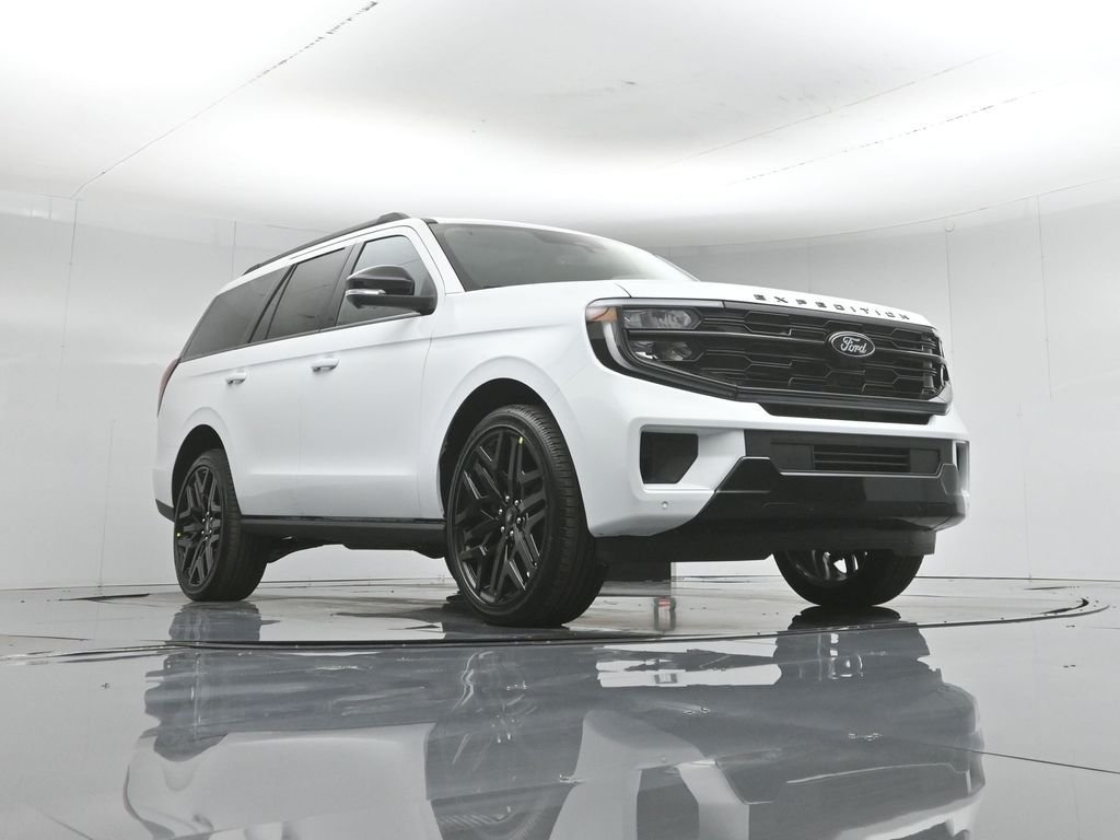 New 2026 Oxford White Ford Platinum image 50