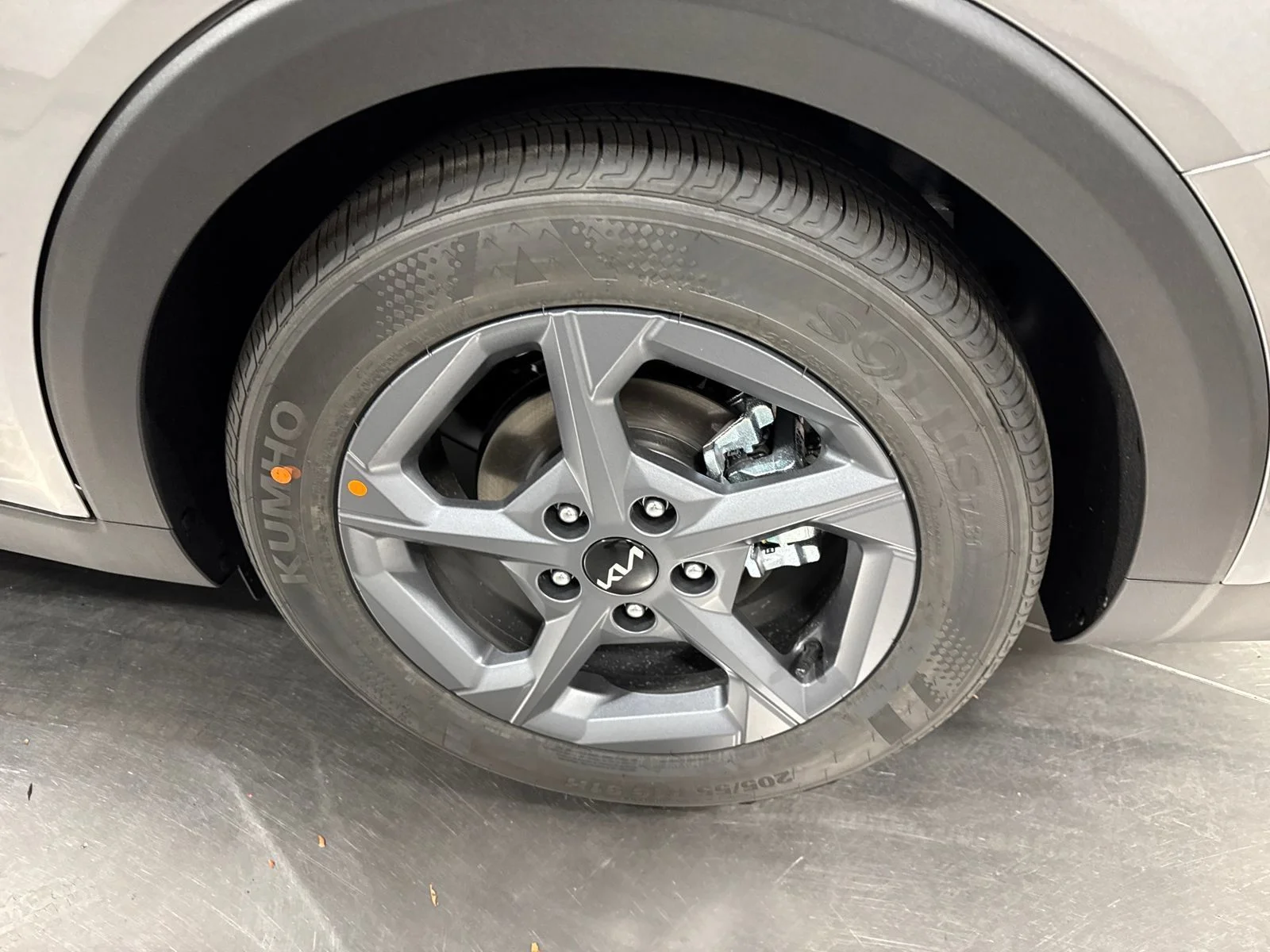 Certified Used 2026 Steel Gray Kia LXS image 12