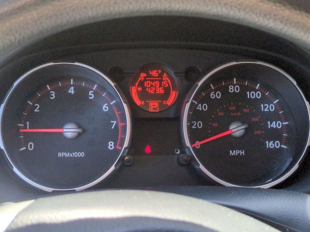 Used 2010 Red Nissan SL image 16
