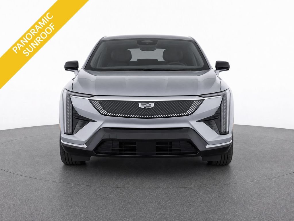 Used 2025 Silver Cadillac Luxury image 5
