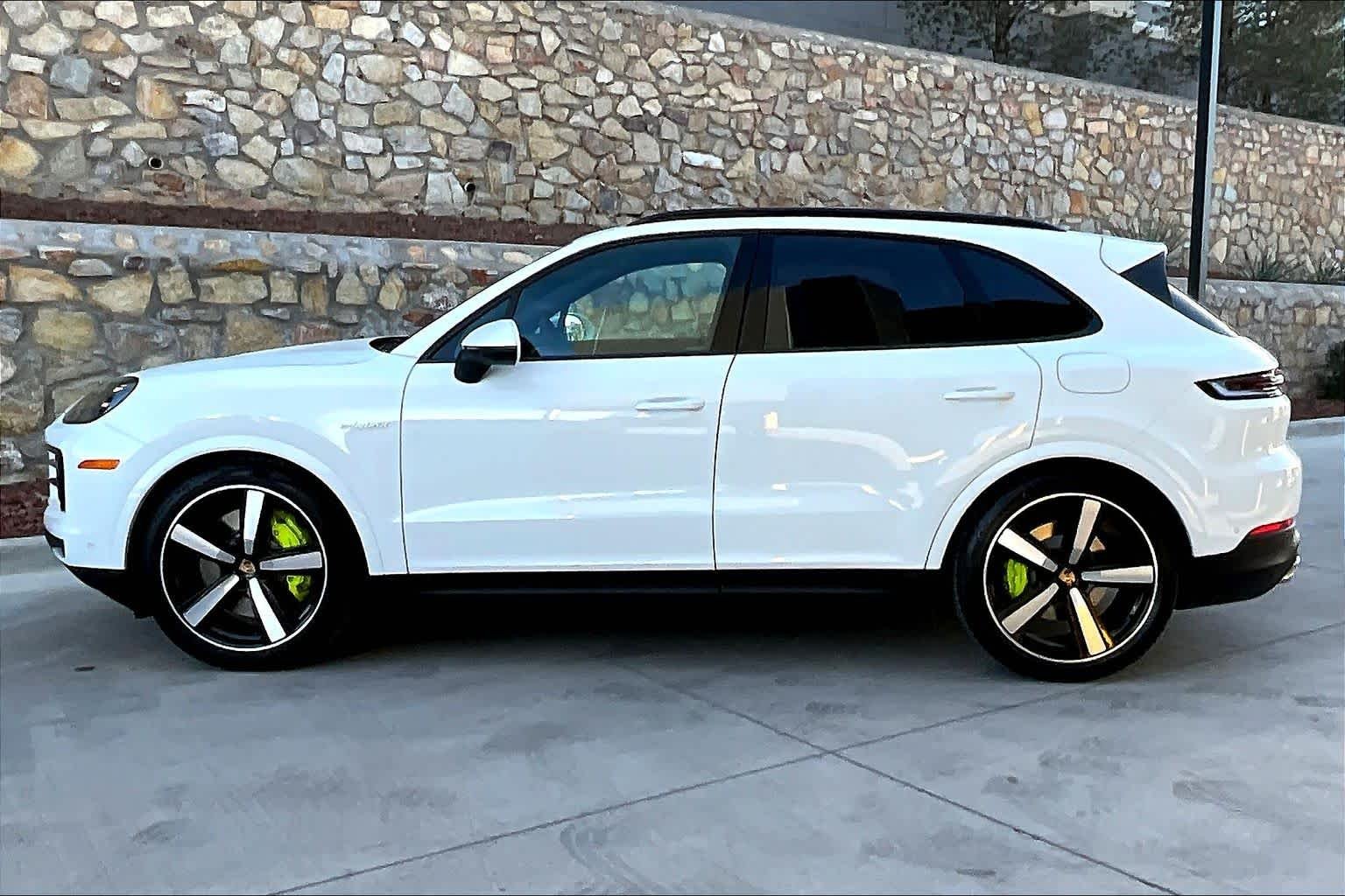New 2026 White Porsche E-Hybrid image 2