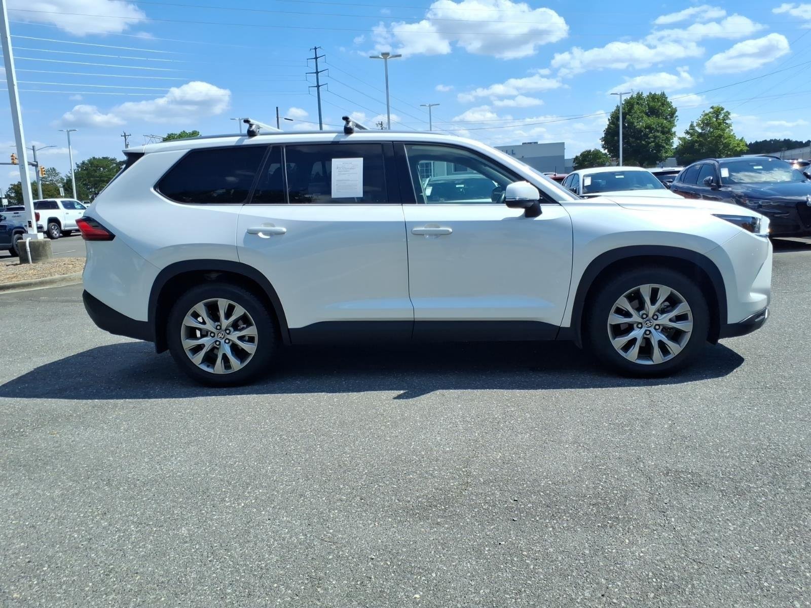 Used 2024 Wind Chill Pearl Toyota Limited image 11