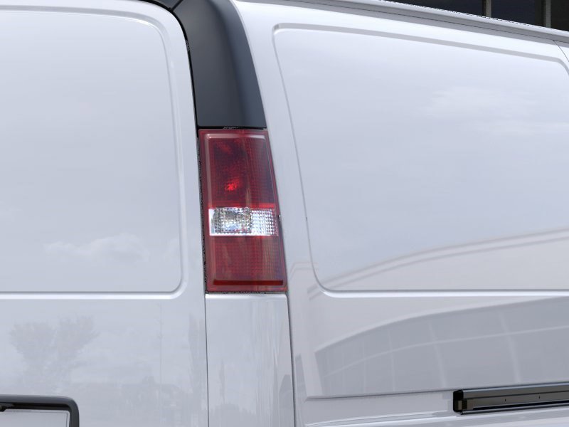 New 2026 Summit White Chevrolet 1WT image 11