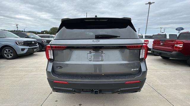 New 2026 Carbonized Gray Metallic Ford ST-Line image 13