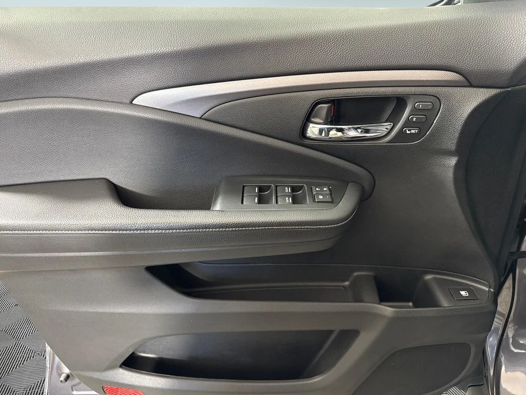 2021 Honda Ridgeline RTL - Photo 17