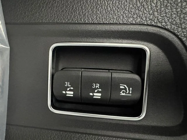 New 2026 MANUFAKTUR Alpine Gray Mercedes-Benz GLS 450 image 46