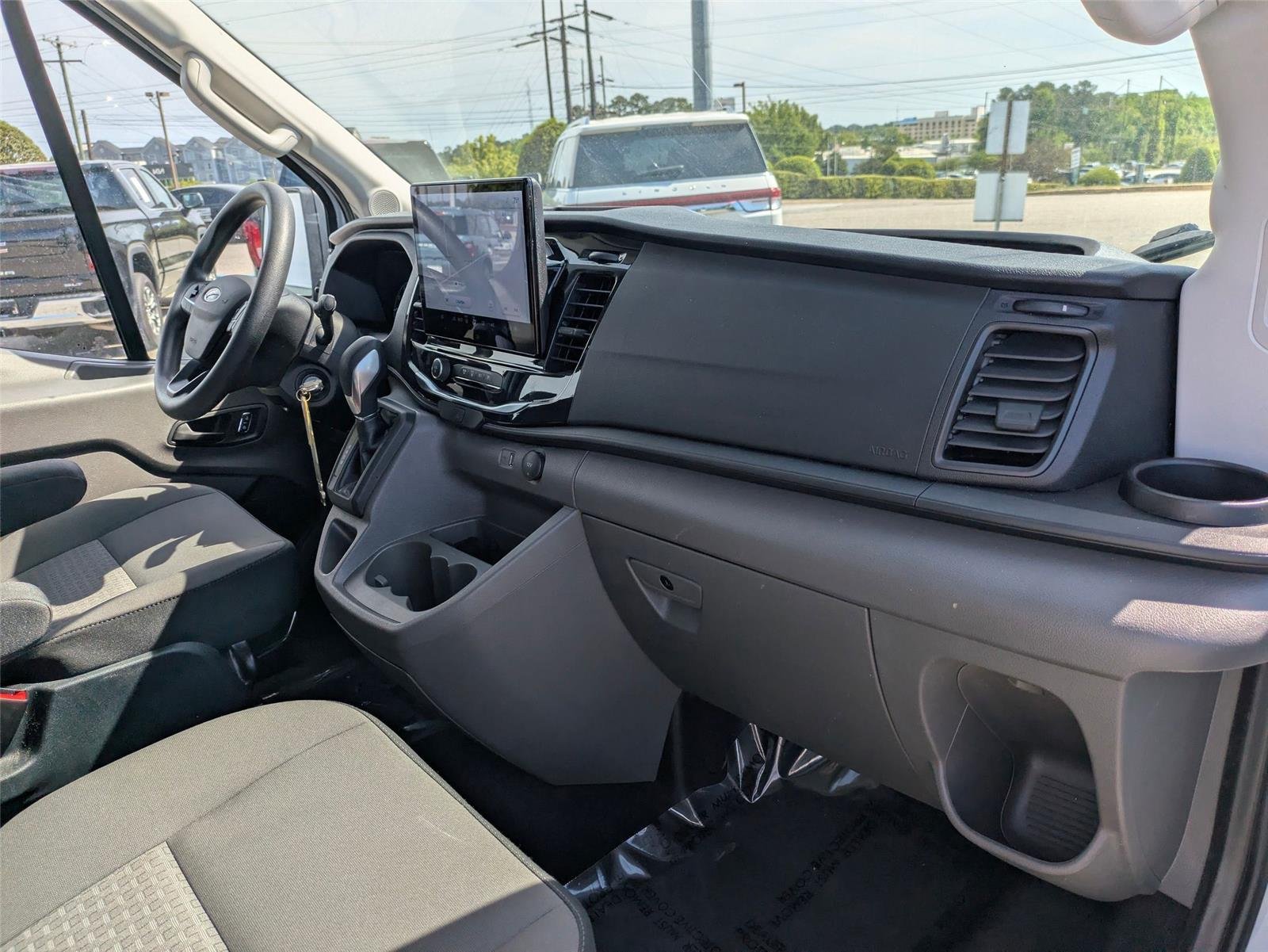 Used 2023 Oxford White Ford XLT image 26