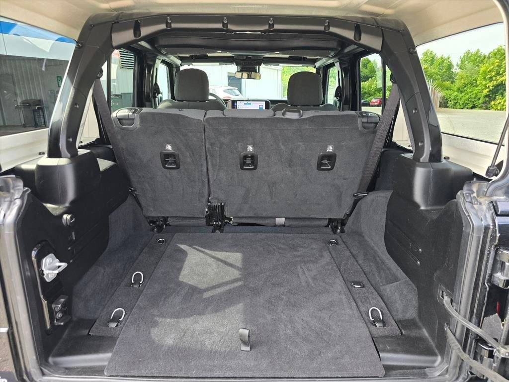 Used 2025 Black Jeep Rubicon image 26