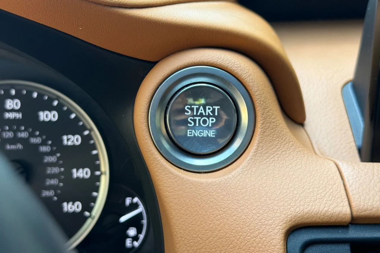 Used 2024  Lexus IS 300 image 20
