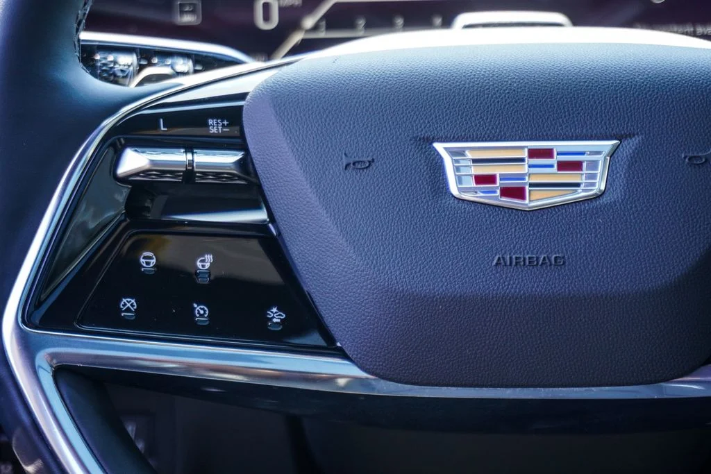 Used 2025 White Cadillac Sport image 17