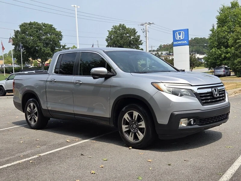 Used 2017 Lunar Silver Metallic Honda RTL-T 4x2 Crew Cab 5.3