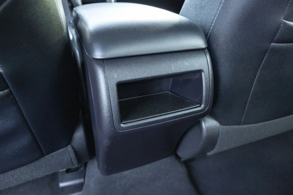 Used 2016 Blizzard Pearl Toyota SE image 27