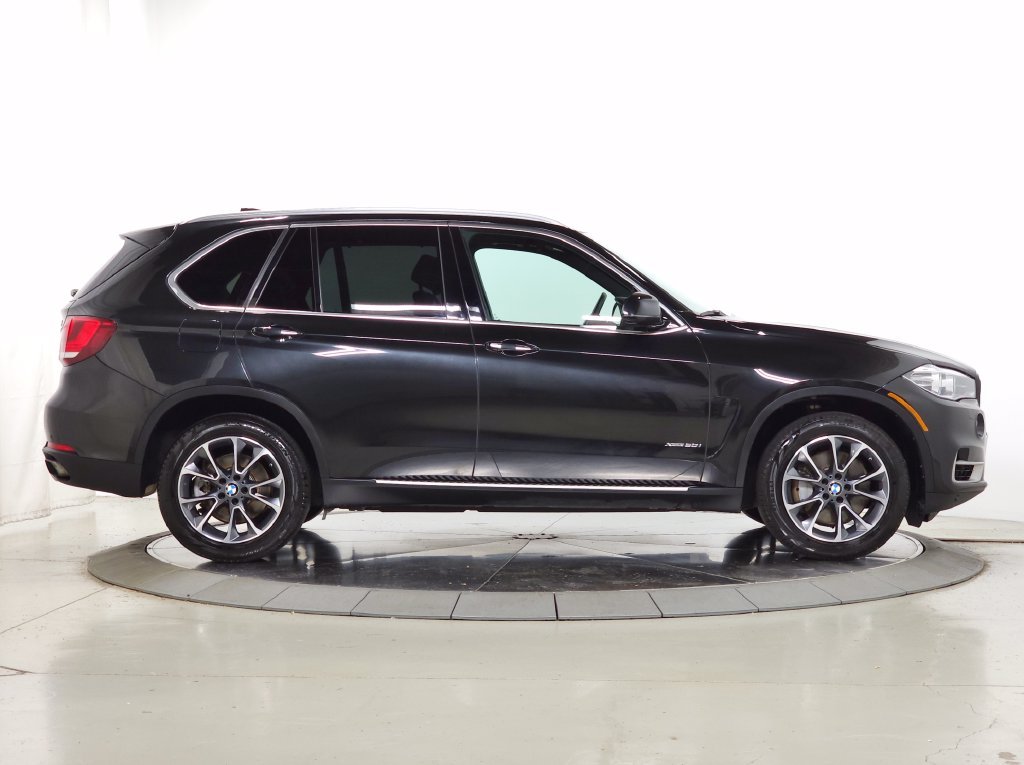 Used 2017 Black Sapphire Metallic BMW xDrive50i image 12