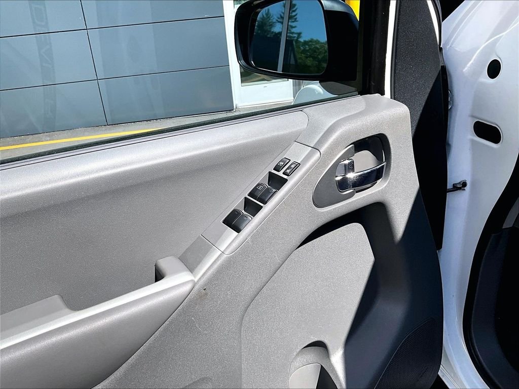 Used 2019 White Nissan SV image 10