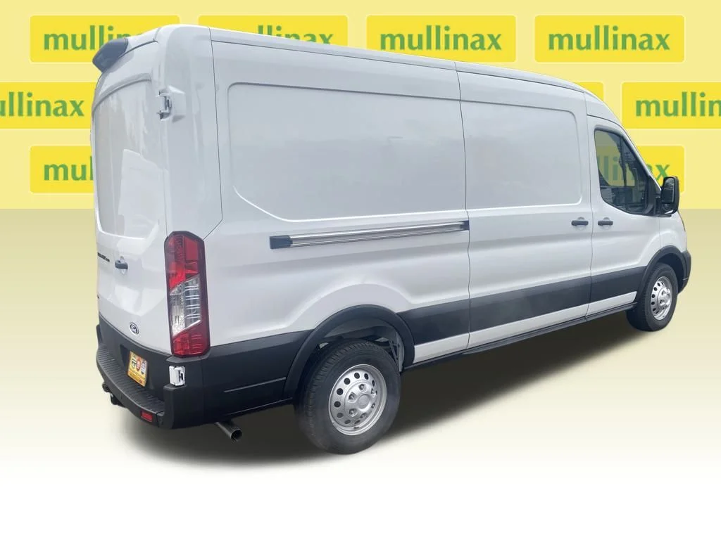 New 2026 White Ford Base image 3