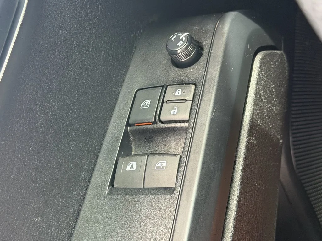 Used 2023 Silver Toyota SR image 29