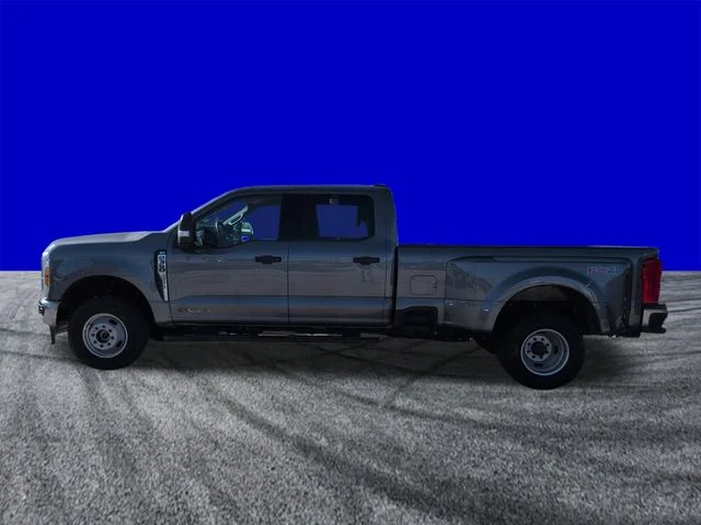 Certified Used 2026 Carbonized Gray Metallic Ford XLT image 7