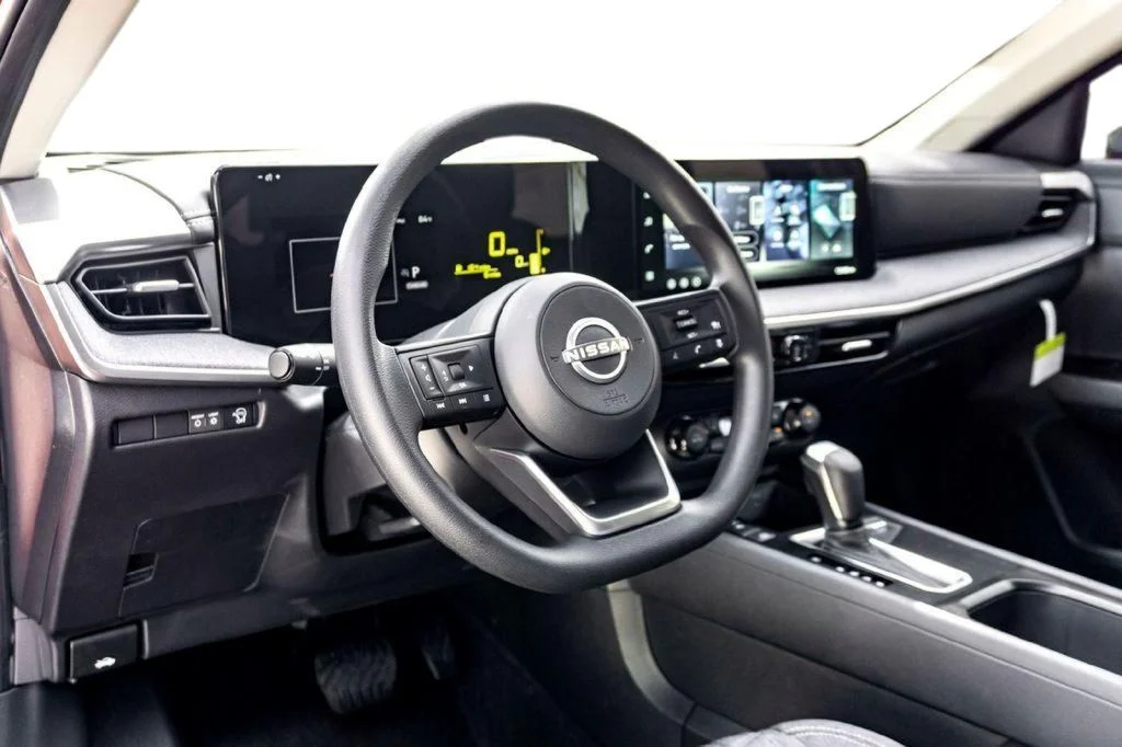 2026 Nissan KICKS SV - Photo 11