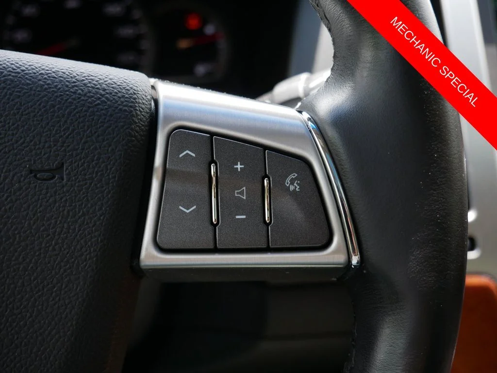 Used 2009 Red Cadillac V8 image 19