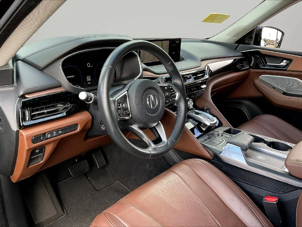 Used 2023 Black Acura Technology image 19
