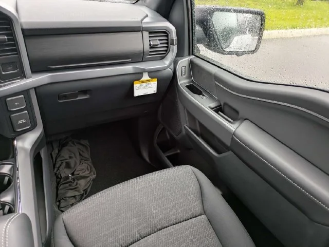 New 2026 White Ford XLT image 17