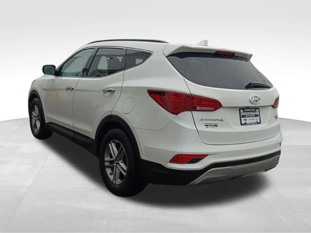 Used 2018 Pearl White Hyundai 2.4 Base image 4