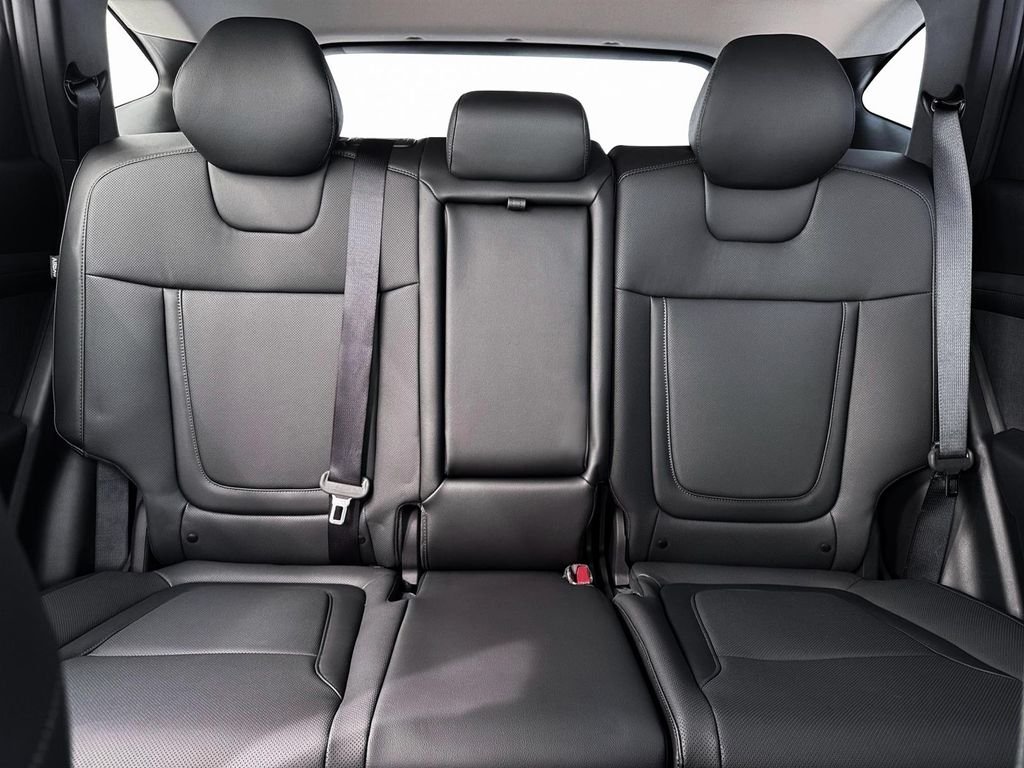 New 2026 White Hyundai SEL Premium image 16