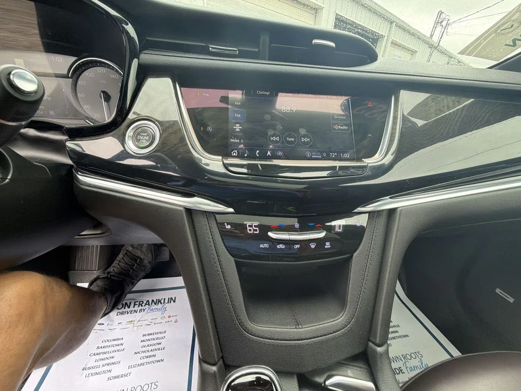 Used 2022 White Cadillac Premium Luxury image 18