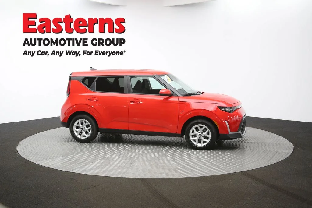 Used 2024 Red Kia LX image 42