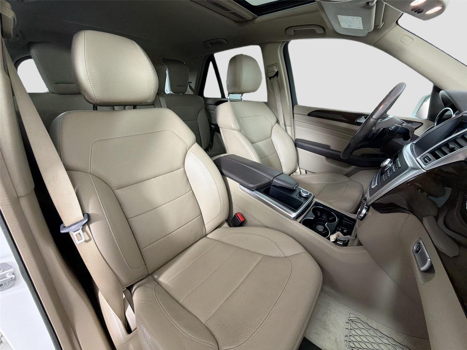 Used 2014 Polar White Mercedes-Benz ML 350 image 26