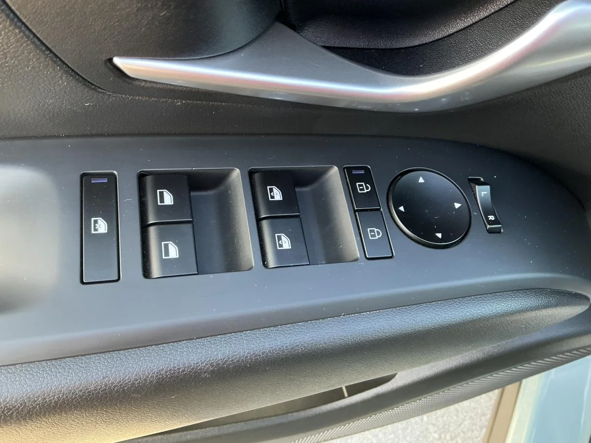 Used 2025 Blue Hyundai Preferred image 11