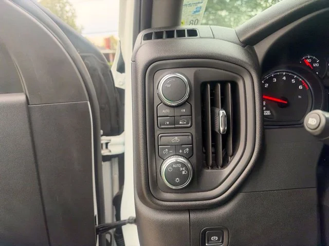 Used 2024 White GMC Pro image 20