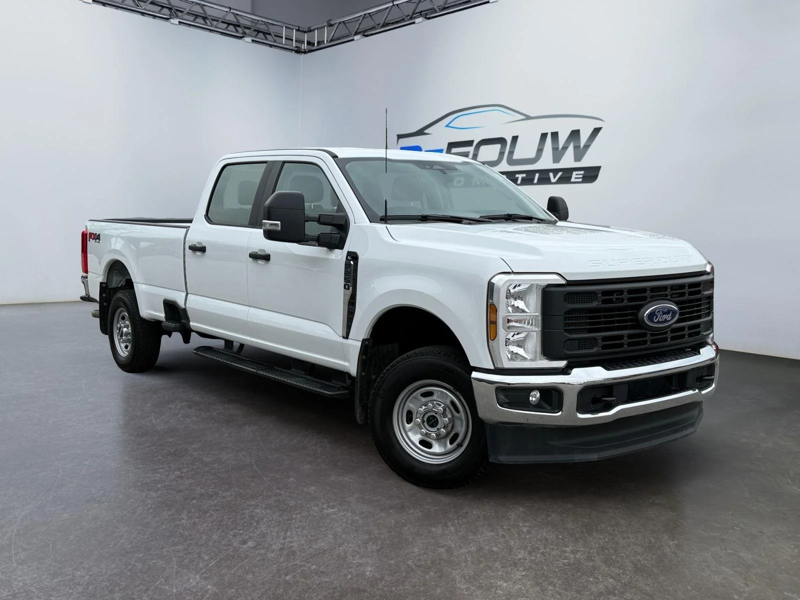 2024 Ford F-250 XL 4x4 Crew Cab 176 in's photo