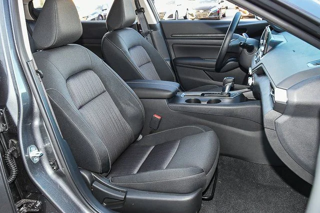 Used 2025 Silver Nissan 2.5 S image 24