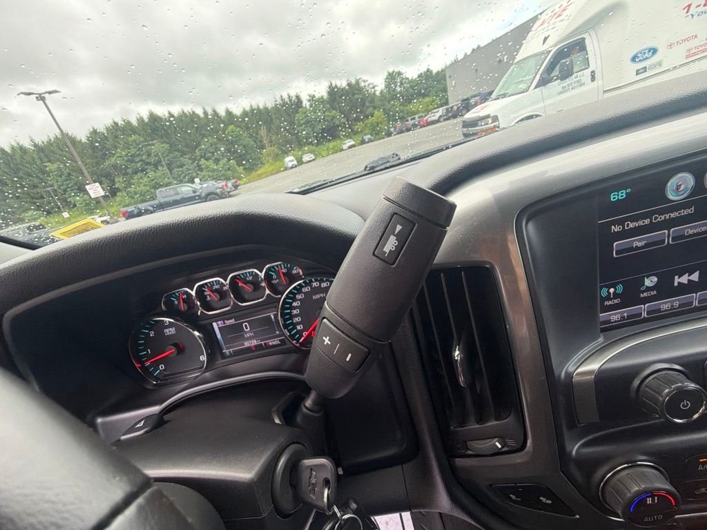 Used 2018 Gray Chevrolet LT image 31