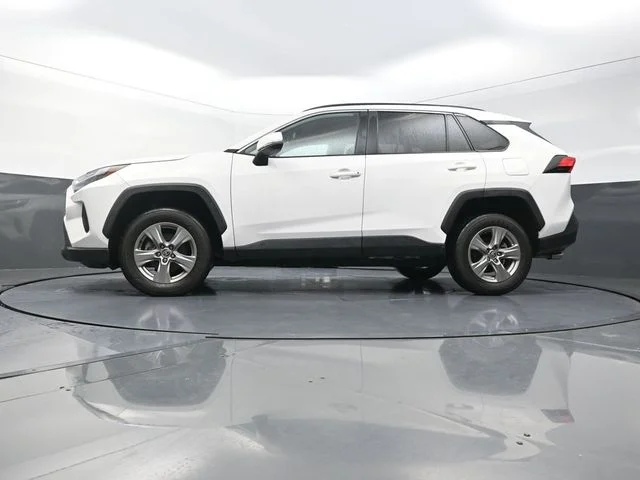 Used 2024 White Toyota XLE image 34