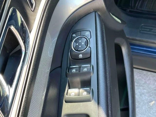 Used 2016 Blue Ford XLT image 27