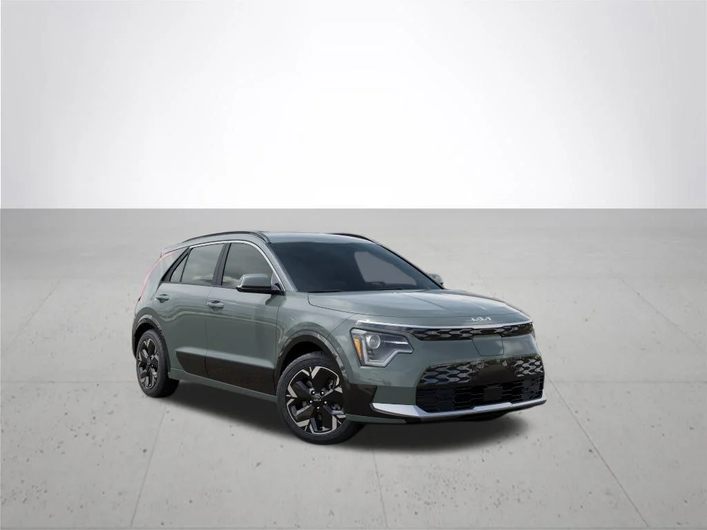 New 2026 Green Kia Wind image 8
