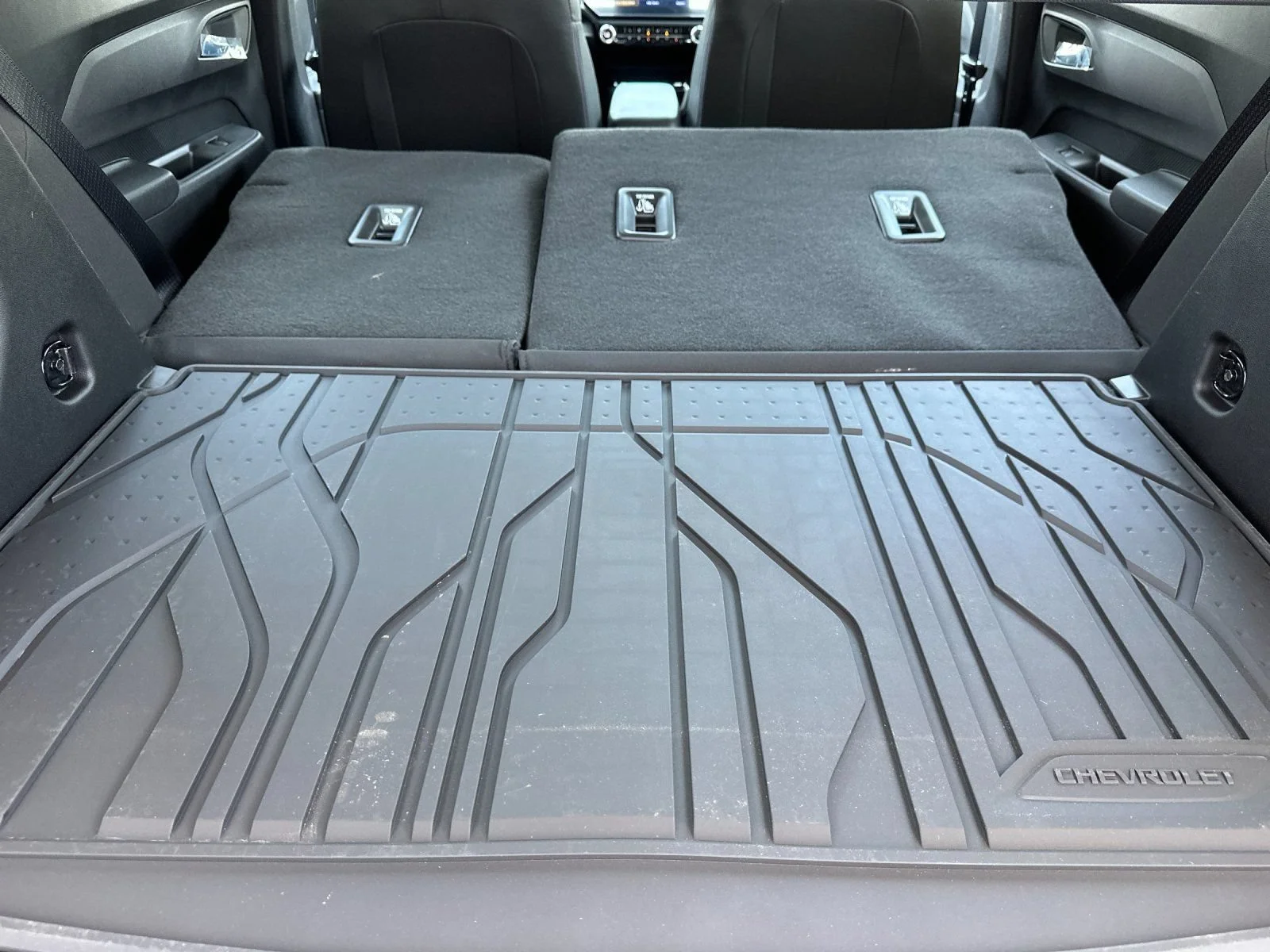 2027 Chevrolet Bolt LT - Photo 15
