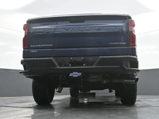Used 2021 Blue Chevrolet Custom Trail Boss image 18